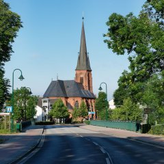 Christuskirche mit Ueckerbrücke